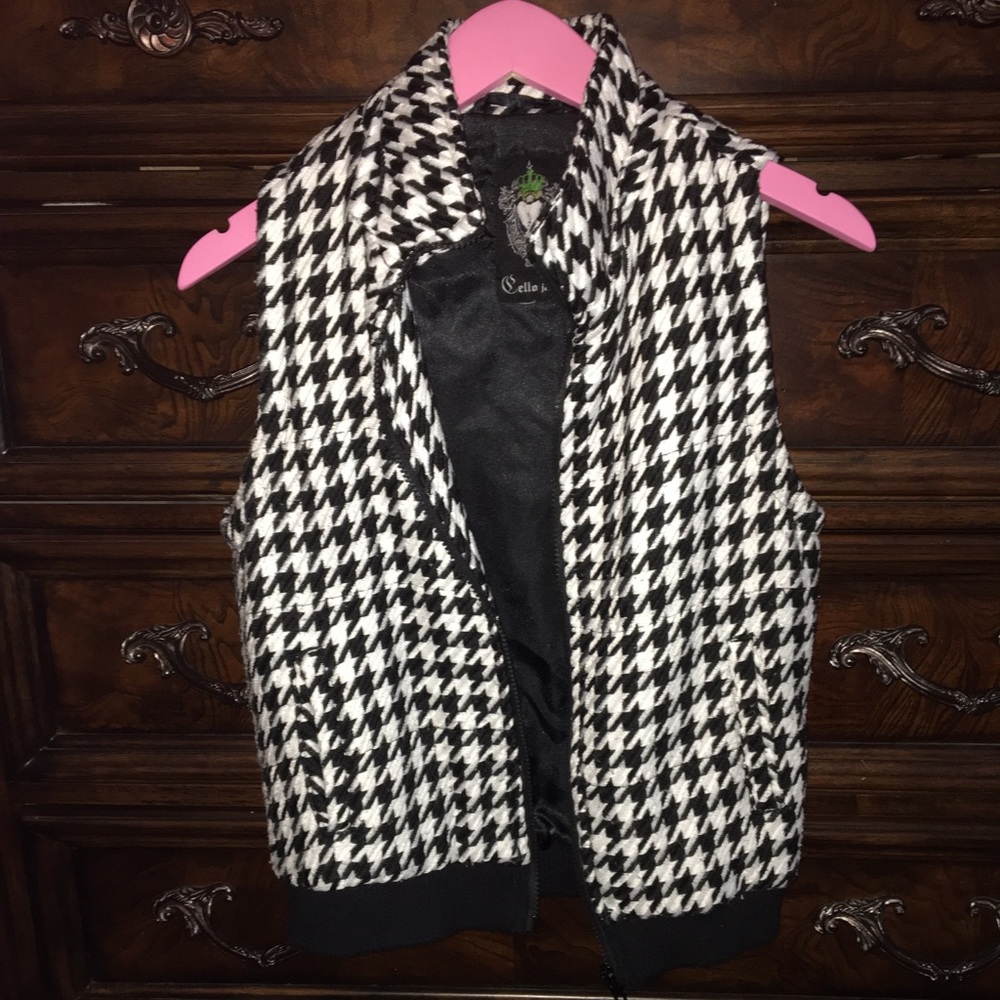 ☆ Cello Jeans ☆ Houndstooth Vest